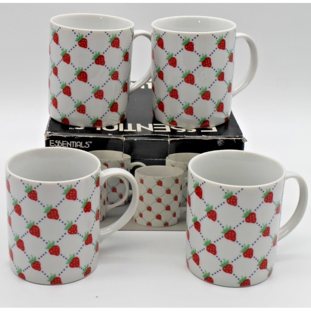 Set of 4 Vintage Essentials Strawberry Coffee Ceramic Mugs With Box